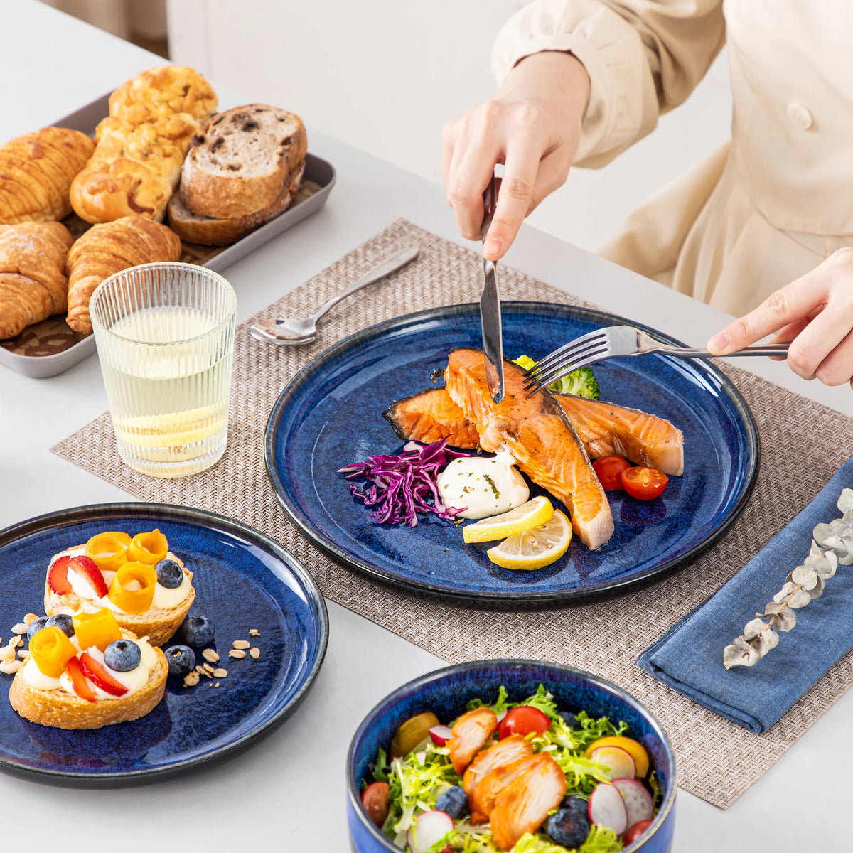 Malacasa Ceramic Dinnerware Set With Reactive Glaze Stoneware Tableware